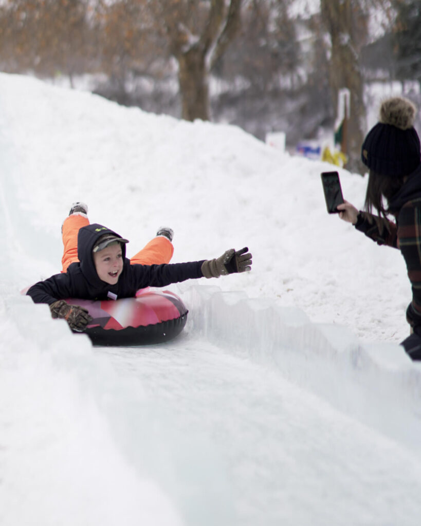 Celebrate Winterfest in the Lake Chelan Valley January 1221 Lake