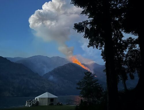Crews Expand Structure Protection Along North Shore to Stehekin