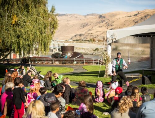 Hop on a Hayride and Play at Rocky Reach Park October 26